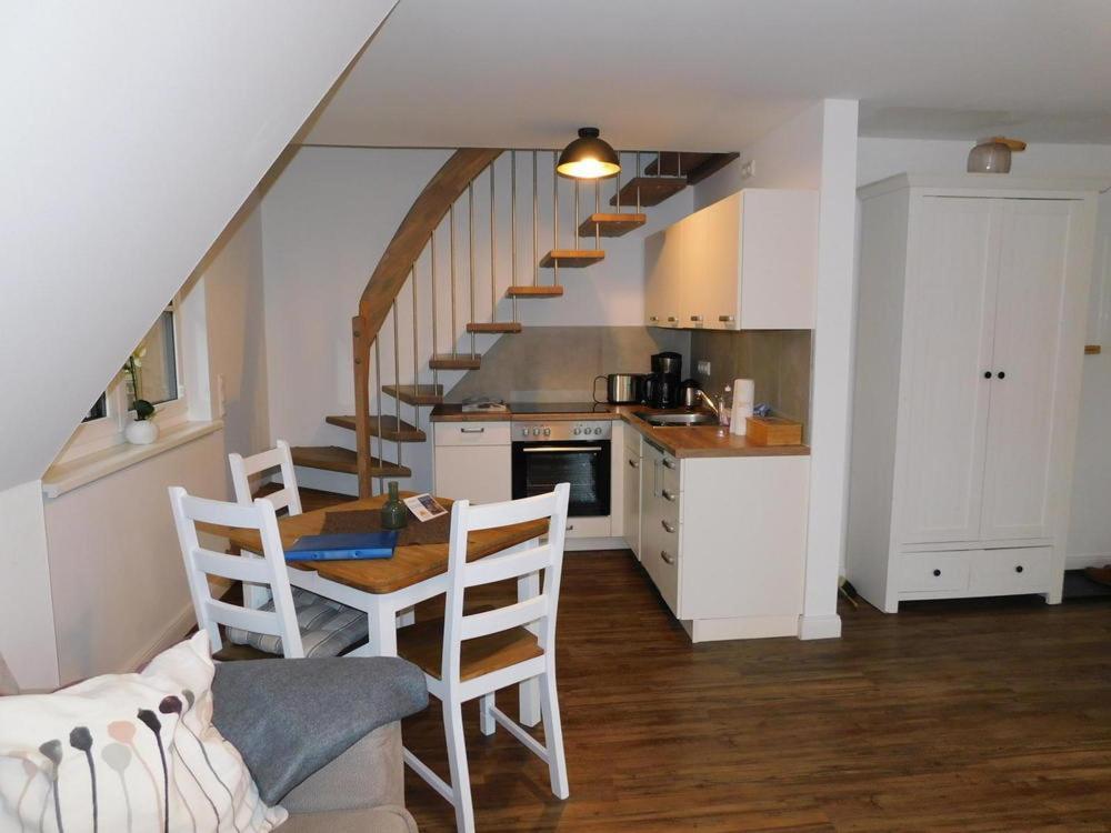 Darsser Strandgut - Haus Ahrenshooper Holz Екстер'єр фото