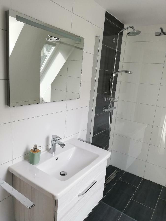 Darsser Strandgut - Haus Ahrenshooper Holz Екстер'єр фото