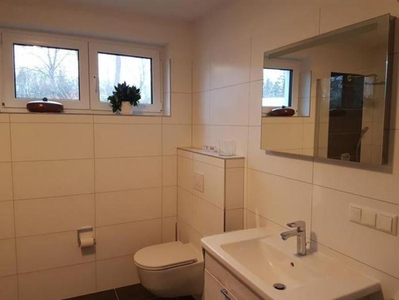 Darsser Strandgut - Haus Ahrenshooper Holz Екстер'єр фото
